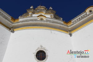 Cúpula e janela redonda
