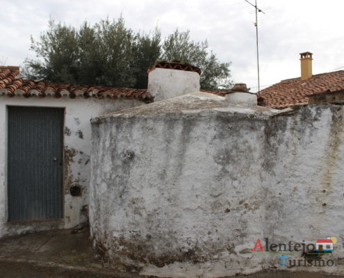 Forno do pão de poia