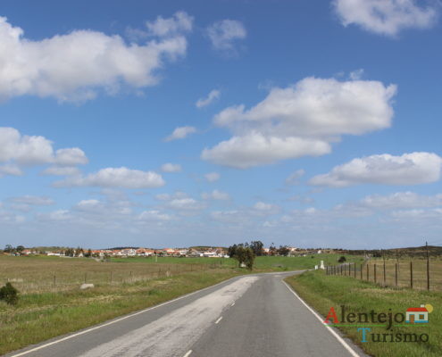 Estrada e monte