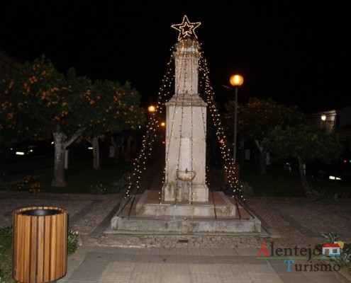 Praça - Vila de Frades