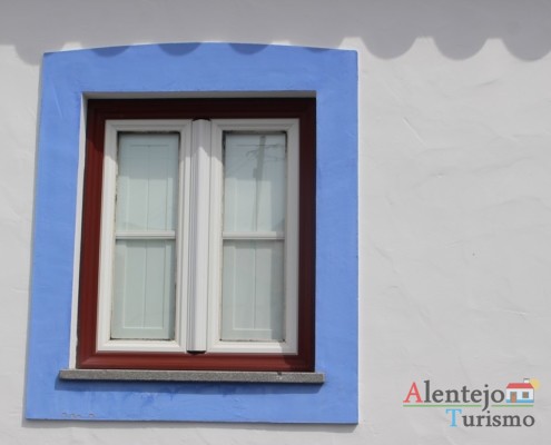 Janela tradicional do Alentejo - Alcarias - Capital dos cata-ventos - concelho de Ourique