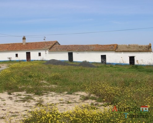 Monte - Casa tradicional do Alentejo - Aldeia dos Elvas - Concelho de Aljustrel