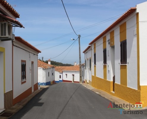 Rua - Casa tradicional do Alentejo - Aldeia dos Elvas - Concelho de Aljustrel