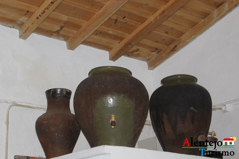 taberna_justino_damas_vila_de_frades_concelho_da_vidigueira_alentejo_alentejoturismoIMG_1551 taberna_justino_damas_vila_de_frades_concelho_da_vidigueira_alentejo_alentejoturismoIMG_1551