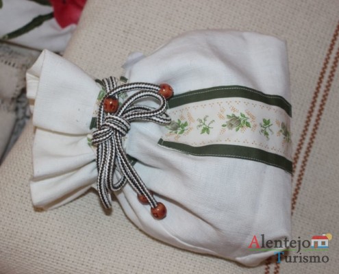 A Dobadoira - Associação de Artesãos – Viseus; Concelho de Castro Verde; Alentejo