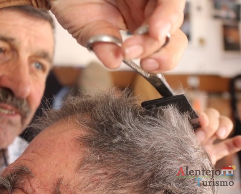 Corte de Barba e cabelo; Barbearia Silva; Cabeça Gorda; Concelho de Beja; Alentejo