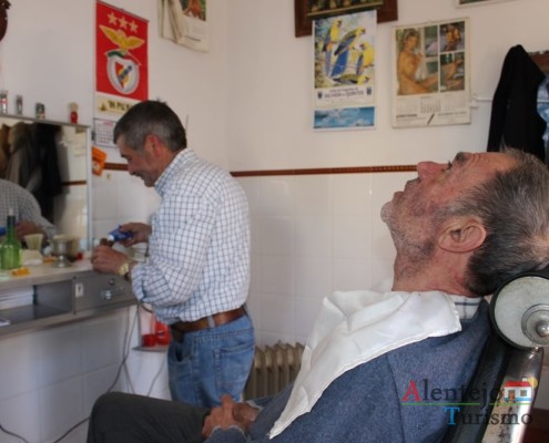 Corte de Barba e cabelo; Barbearia Silva; Cabeça Gorda; Concelho de Beja; Alentejo