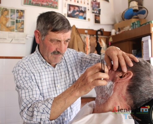 Corte de Barba e cabelo; Barbearia Silva; Cabeça Gorda; Concelho de Beja; Alentejo