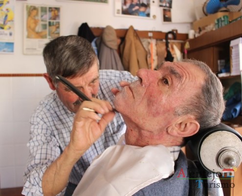 Corte de Barba e cabelo; Barbearia Silva; Cabeça Gorda; Concelho de Beja; Alentejo