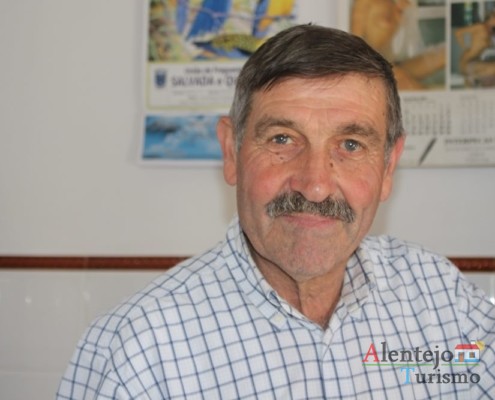 Corte de Barba e cabelo; Barbearia Silva; Cabeça Gorda; Concelho de Beja; Alentejo