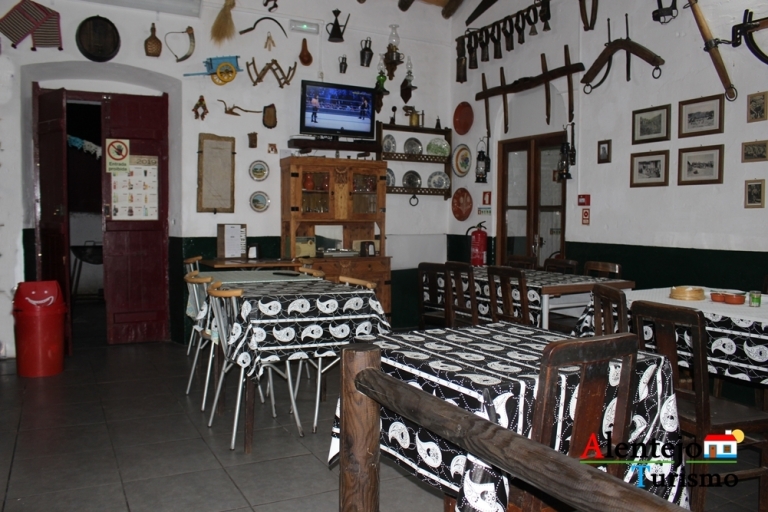 casa de asto tapas castro verde alentejo040 768x512